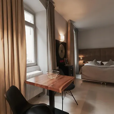 Apartment Bs *